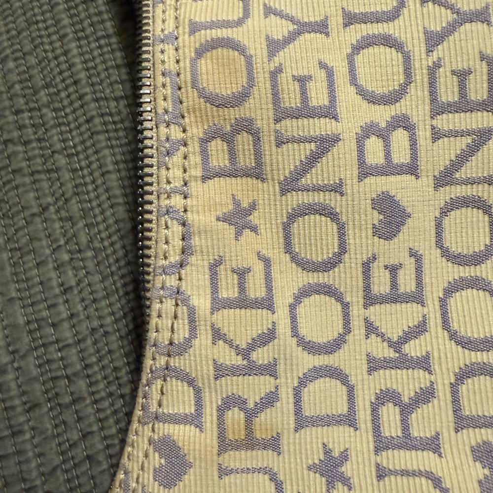 Dooney and Bourke Hobo style purse. Cream w/light purple - Picture 13 of 14